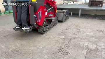 KS1000 Skid Steer Leveling a Gravel Driveway Like a Pro