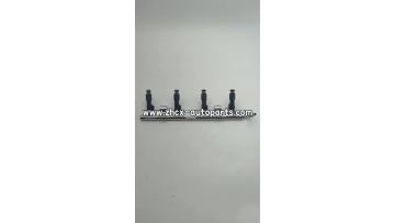 Fuel manifold with injector for DFSK C37