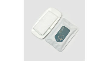Customized mini eco-friendly wet wipes with a soft fragrance