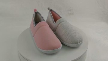 WB07 slipper details