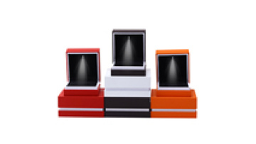 Hanhong jewelry box organizer wholesale jewelry packaging box with logo baking paint craft with white edge led ring jewelry box1