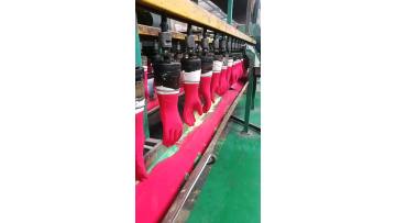 red pvc gloves 27cm