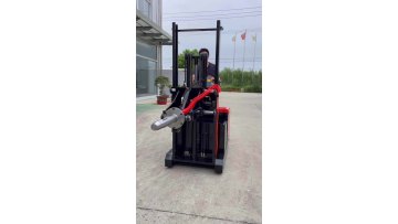 300kg electric paper roll lifter with air swelling shaft to Russia1