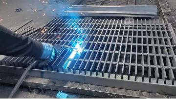 Steel Grating Manufacturing Process