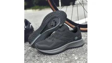 Cycling Shoes Men and Women Non-Locking Mountain Bike Lock Shoes Non-Locking Dual-Purpose Bicycle Shoes Hard Soled Bicycle Shoes Wholesale Sport Shoes1