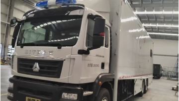 Hofulo medical CT scan truck