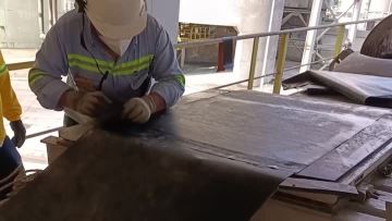 Conveyor belt vulcanizer