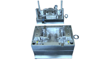 Plastic mold