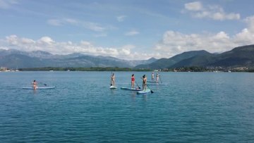 New design durable light weight inflatable sup stand up paddle board inflatable stand up rescue board1