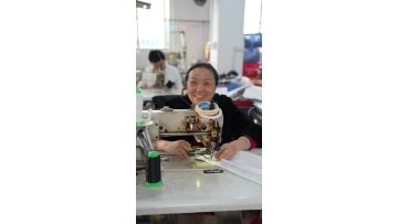 The Poduction Process Of Sports Racket Bags7