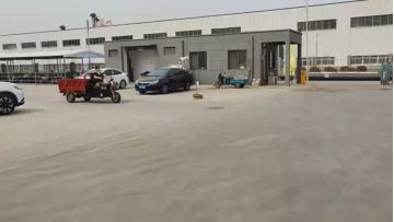 Self-unloading Electric Tricycle