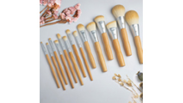 14 pcs Makeup Brush Set Wooden Pole Synthetic Fibre Vegan Makeup Brushes Customization Wholesale Makeup Brush Set1