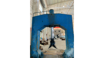 straighten steel pole