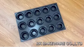 Rk Bakeware China Factory-800X600 and 600X400 Commercial Nonstick Mini Crown Muffin Cake Tray Cup Cake Tray1