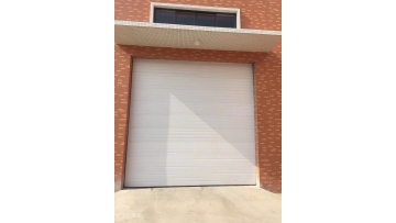 Industrial lift door