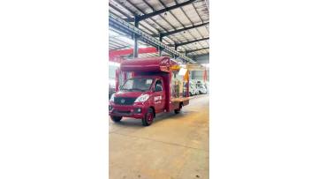 Mobile multifunctional food truck