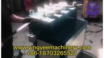 Curving machine for flat steel
