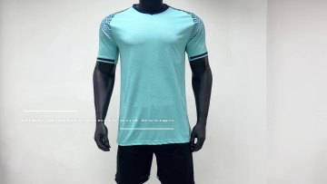 New Customize High Quality Soccer Wear 100% Polyester Breathable Quick Dry Sports Real Thai Quality Soccer Wear Jersey on Sale1