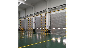 Industrial lifting door 5