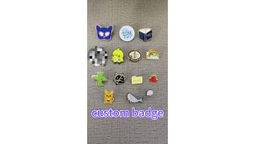 custom brooch  pin1