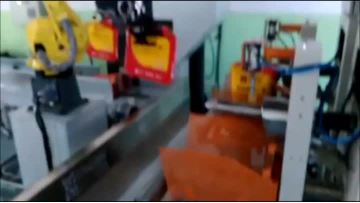 Robot automatic bagging machine