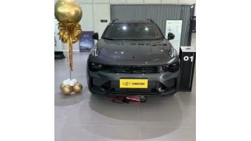 masterpiece of exquisite style Lynk & Co 01