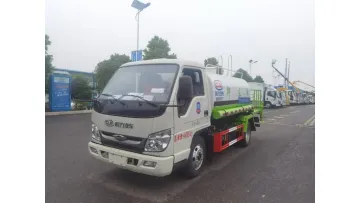 New Arrival Foton 4X2 4.5cbm Urban Watering Sprinkler Truck1