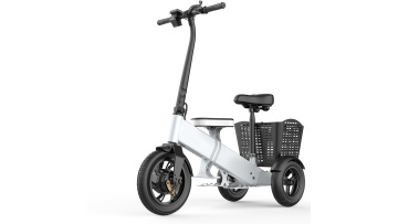 FS-12 3 Wheel Scooter With Seat in Factory