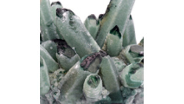 High Quality Natural Healing Crystal Cluster Green Crystal Cluster for Home Decor Gift1