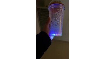 New double plastic cup with flashing light micro planet astronaut cup with lid and straw1