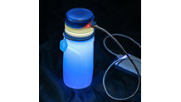 New Items Sports Collapsible Food Grade Silicone LED Bottle Light 550 ML1