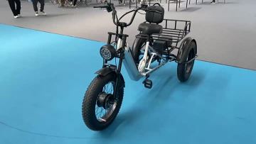 TRICYCLE