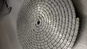 Display of toothed chain