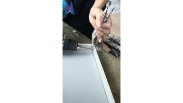 Aluminum angle installation