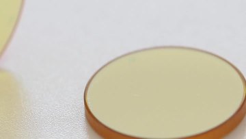 CO2 combiner lens