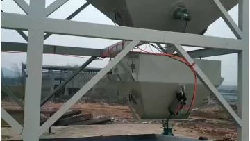 Mobile foundation mixing plant