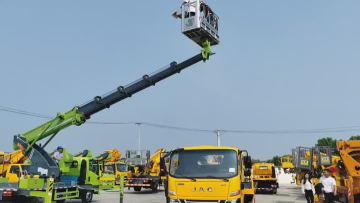 30 meter aerial work vehicle
