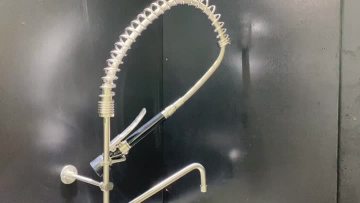 Heavy-Duty kitchen faucet