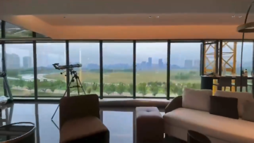 High Quality Glass Video