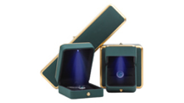 Han Hong factory wholesale luxury jewelry box organizer Bracelet necklace earrings ring with light green led jewelry box1