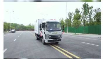 JAC 3-meter double row refrigerated truck
