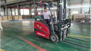 3 WHEEL ELECTRIC FORKLIFT