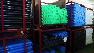 Hight Quality HDPE500 Rod Food Contact Polyethylene Plastic Round Rod Bar1