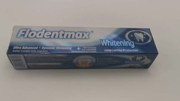 whitening toothpaste