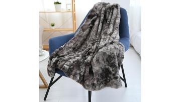 Luxury Fluffy Warm Elegant Colorful Faux Fur Fabric Throw Blanket For Couch1