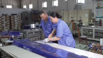 Worker Operating Video 01