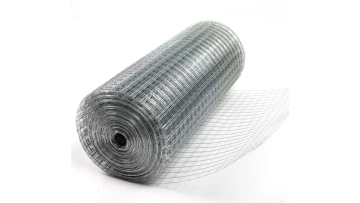 Welded wire mesh roll