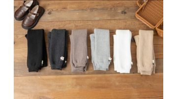 Cute Little Flower Nine Cent Bottom Pants with Thick Velvet