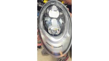 Porsche 911 LED headlights