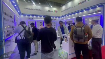 come with me to the exhibition!!